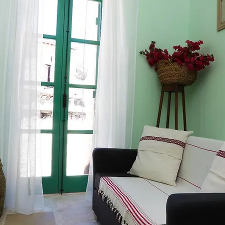 To Konatzi Tis Marikas Tzai Tou Yianni Guest House Kato Drys Exterior photo